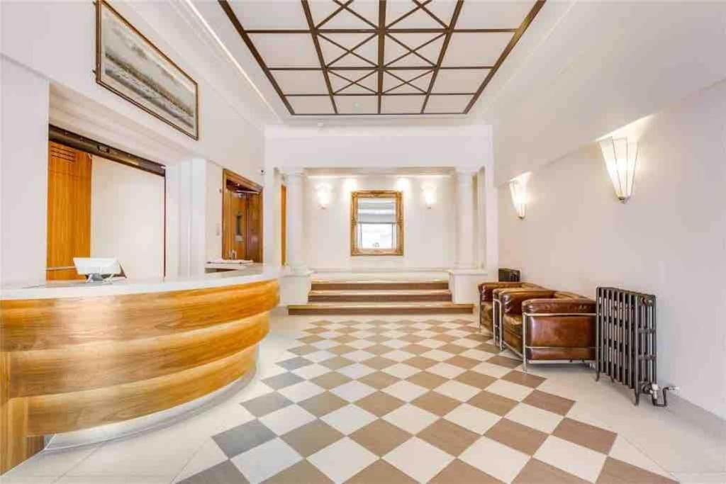 King-Sized Studio, 6Th Floor + Lift, Regent'S Park London Eksteriør billede